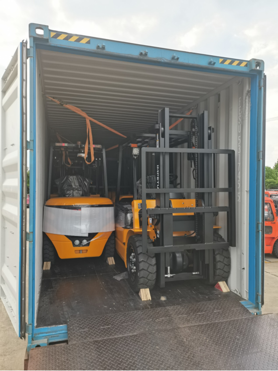 Nouvelle livraison de chariots élévateurs diesel Impetus 3,5 tonnes